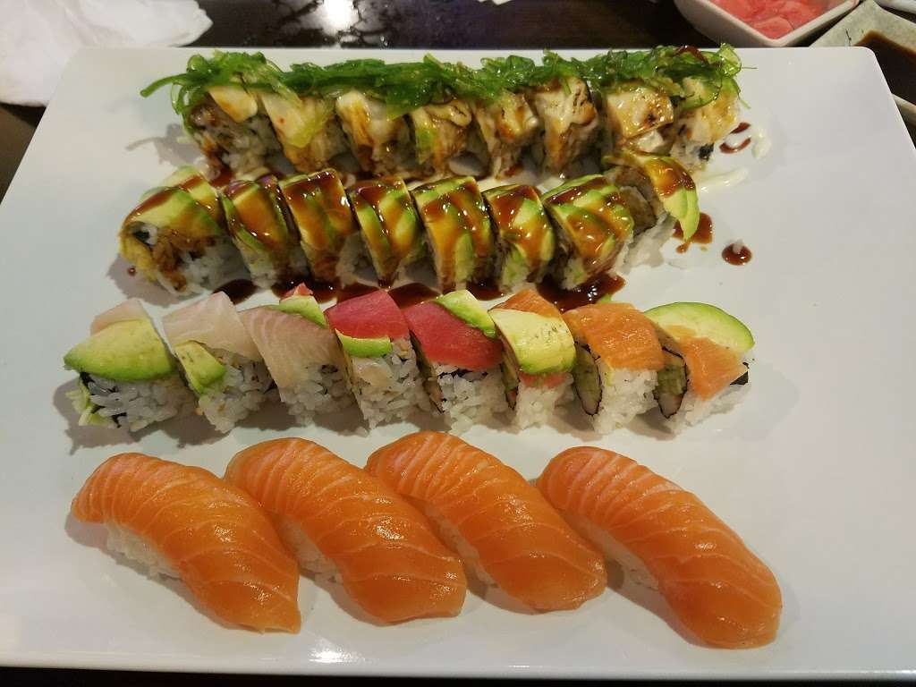 Royal Sushi | 7258 W Foster Ave, Chicago, IL 60656, USA | Phone: (708) 831-5870