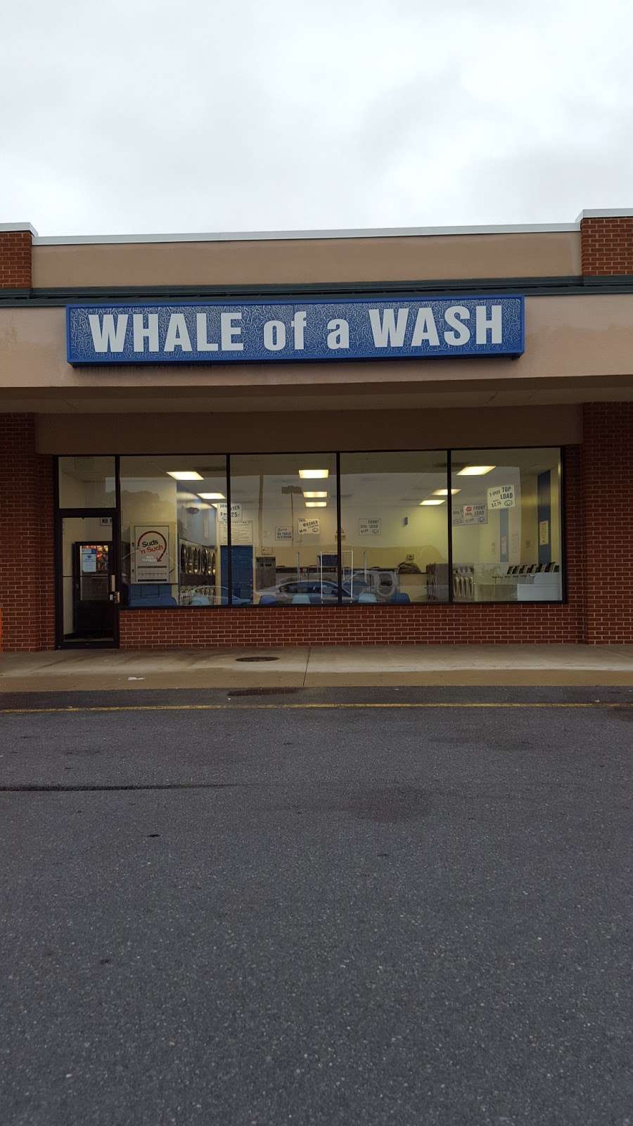 Whale of a Wash Laundromat | Laundromat, 65 Roaring Lion Dr Building B, Hedgesville, WV 25427, United States | Phone: (681) 258-2186