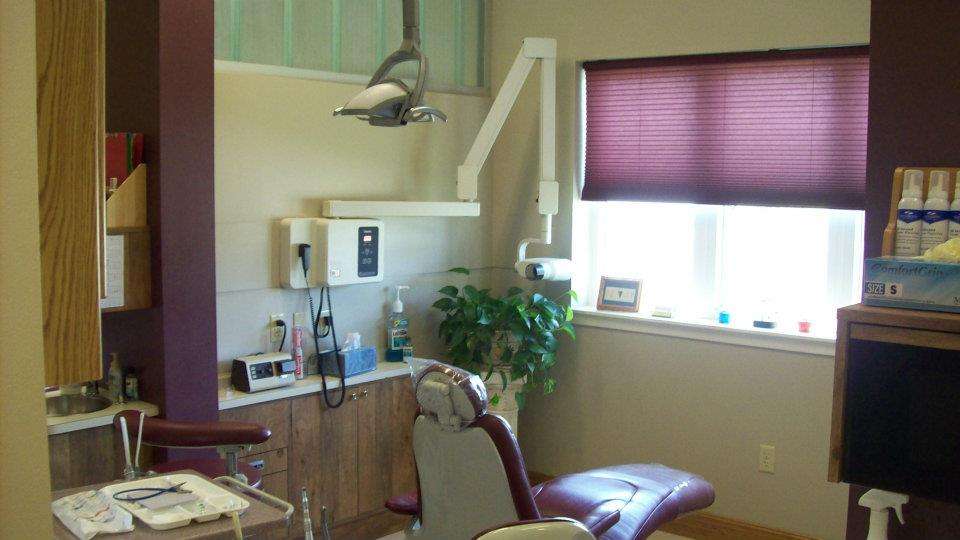 Brower Dental Group | 20 NW Chipman Rd # 100, Lees Summit, MO 64063, USA | Phone: (816) 525-5656