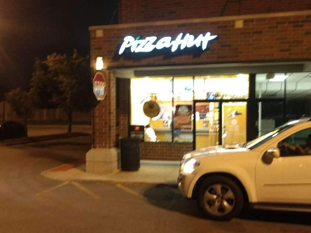 Pizza Hut | 5240 N Pulaski Rd, Chicago, IL 60630, USA | Phone: (773) 588-8844