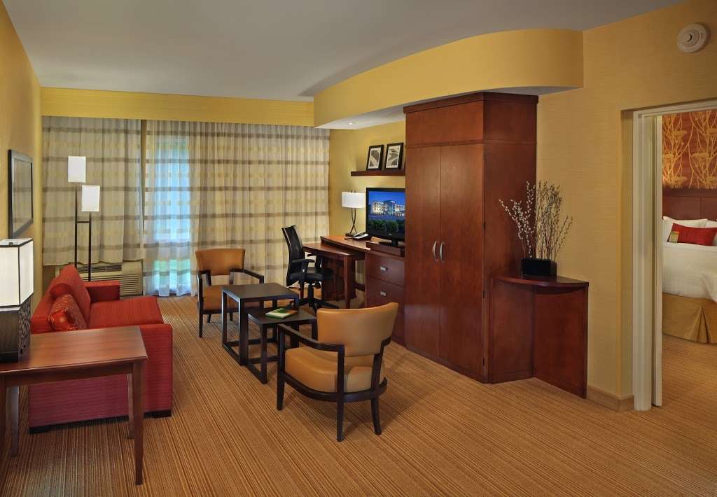 Courtyard by Marriott Philadelphia Coatesville/Exton | 600 Manor Rd, Coatesville, PA 19320, USA | Phone: (610) 380-8700