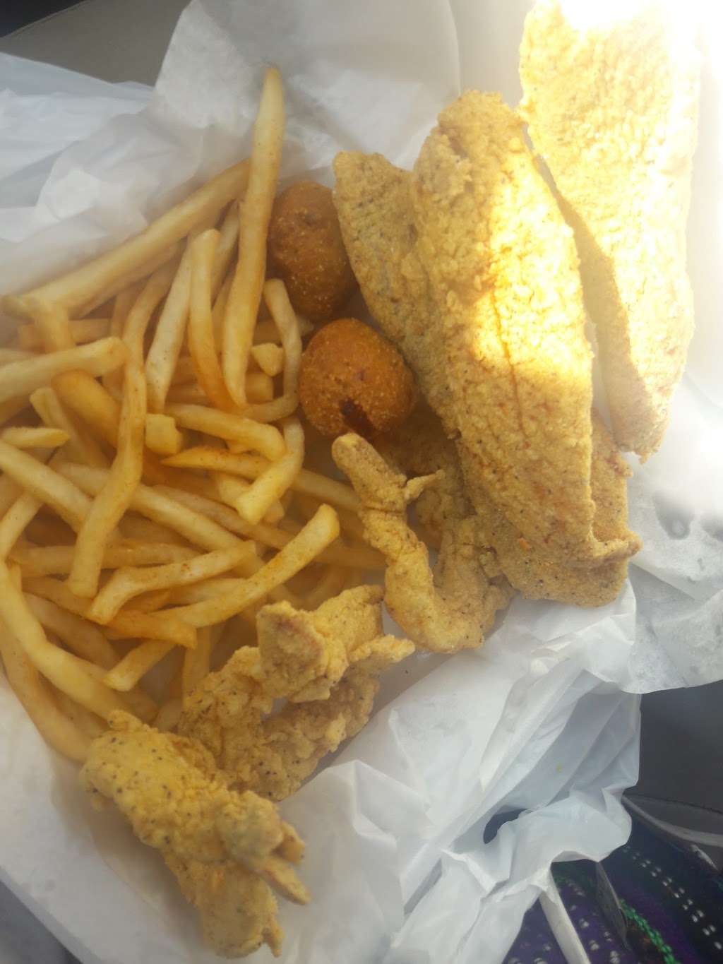 Louisiana Fried Chicken | 901 E Artesia Blvd, Long Beach, CA 90805, USA | Phone: (562) 428-1071