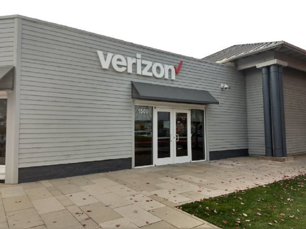 Verizon | 1500 Redwood Hwy Suite K001, Corte Madera, CA 94925, USA | Phone: (415) 924-9084