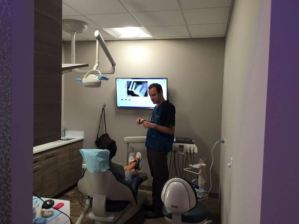 Lux Dental | 1008 E Northwest Hwy, Mt Prospect, IL 60056, USA | Phone: (847) 553-4301