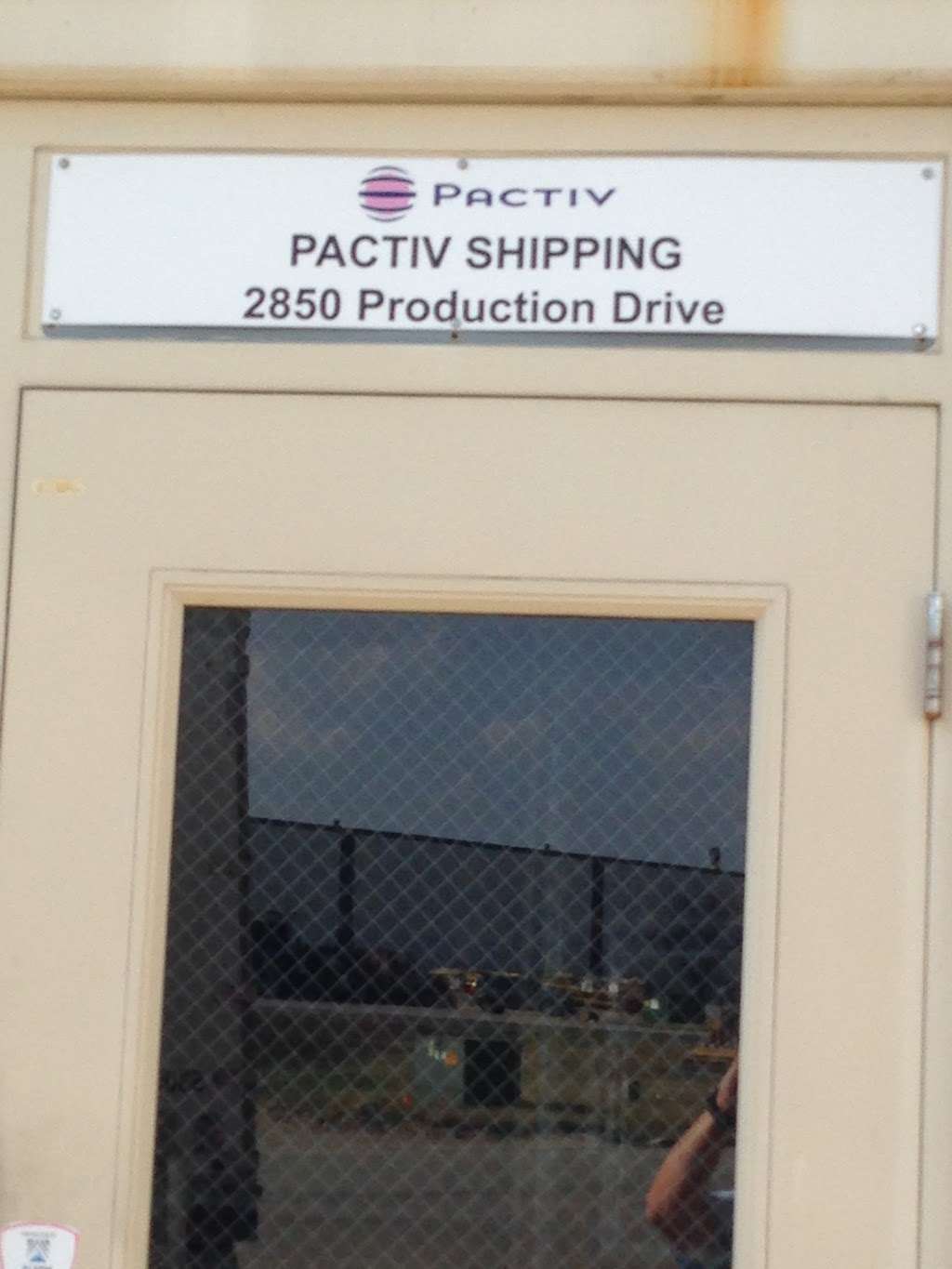 Pactiv | 2850 Production Dr, St. Charles, IL 60174, USA