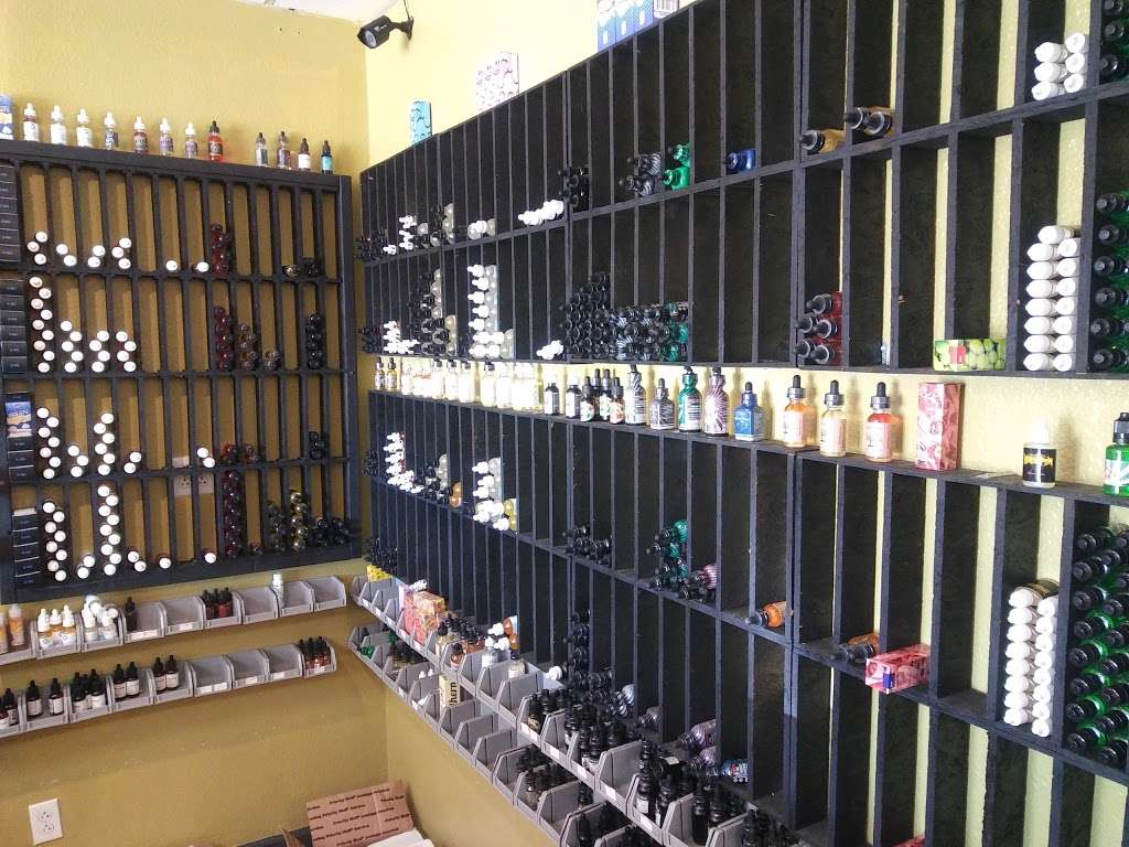 Vape Attic | 1652, 31608 Yucaipa Blvd #4, Yucaipa, CA 92399, USA | Phone: (909) 794-3180