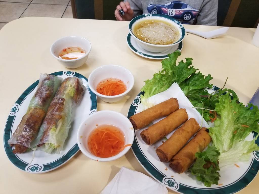 Pho Ca Dao Restaurant | 5223 El Cajon Blvd, San Diego, CA 92115, USA | Phone: (619) 326-1420