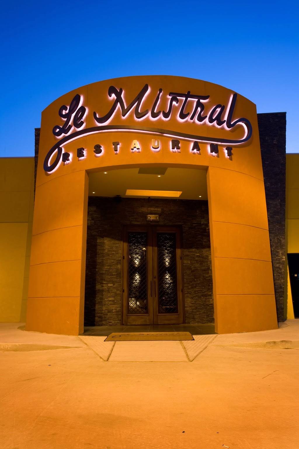 Le Mistral | 1400 Eldridge Pkwy, Houston, TX 77077, USA | Phone: (832) 379-8322