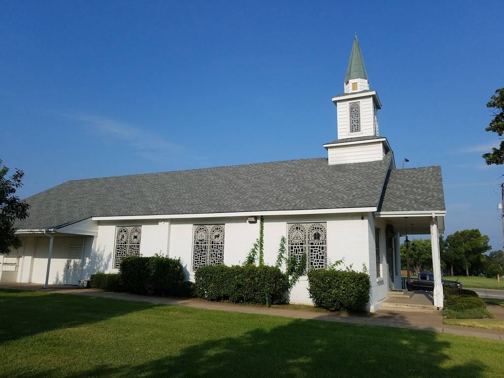 Woods Chapel Baptist Church | 2424 California Ln, Arlington, TX 76015, USA | Phone: (817) 275-2308