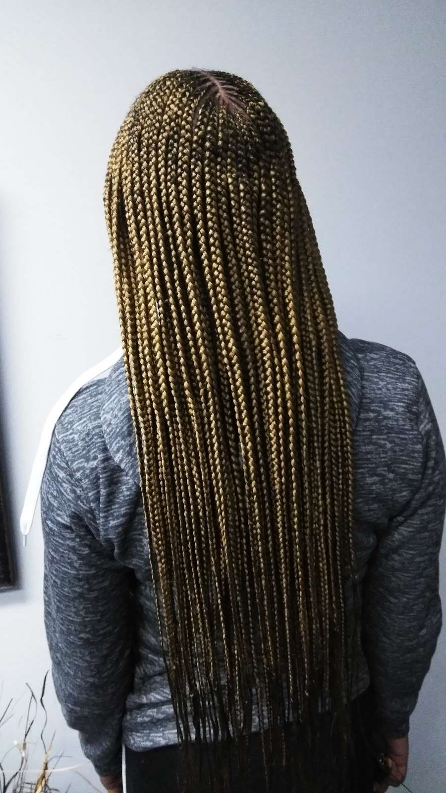 Uj braids | 6811 Kenilworth Ave, Riverdale Park, MD 20737, USA | Phone: (443) 230-6765