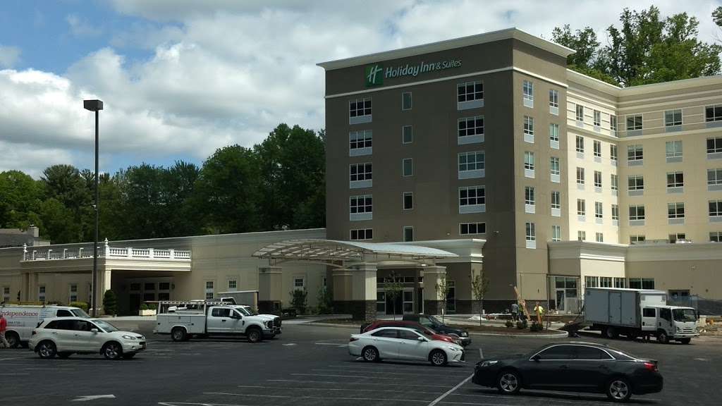 Holiday Inn & Suites Philadelphia W - Drexel Hill | 5400 Ferne Blvd, Drexel Hill, PA 19026, USA | Phone: (484) 461-9820