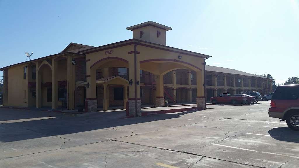 Executive Inn | 26035 Southwest Fwy, Rosenberg, TX 77471, USA | Phone: (281) 342-5387