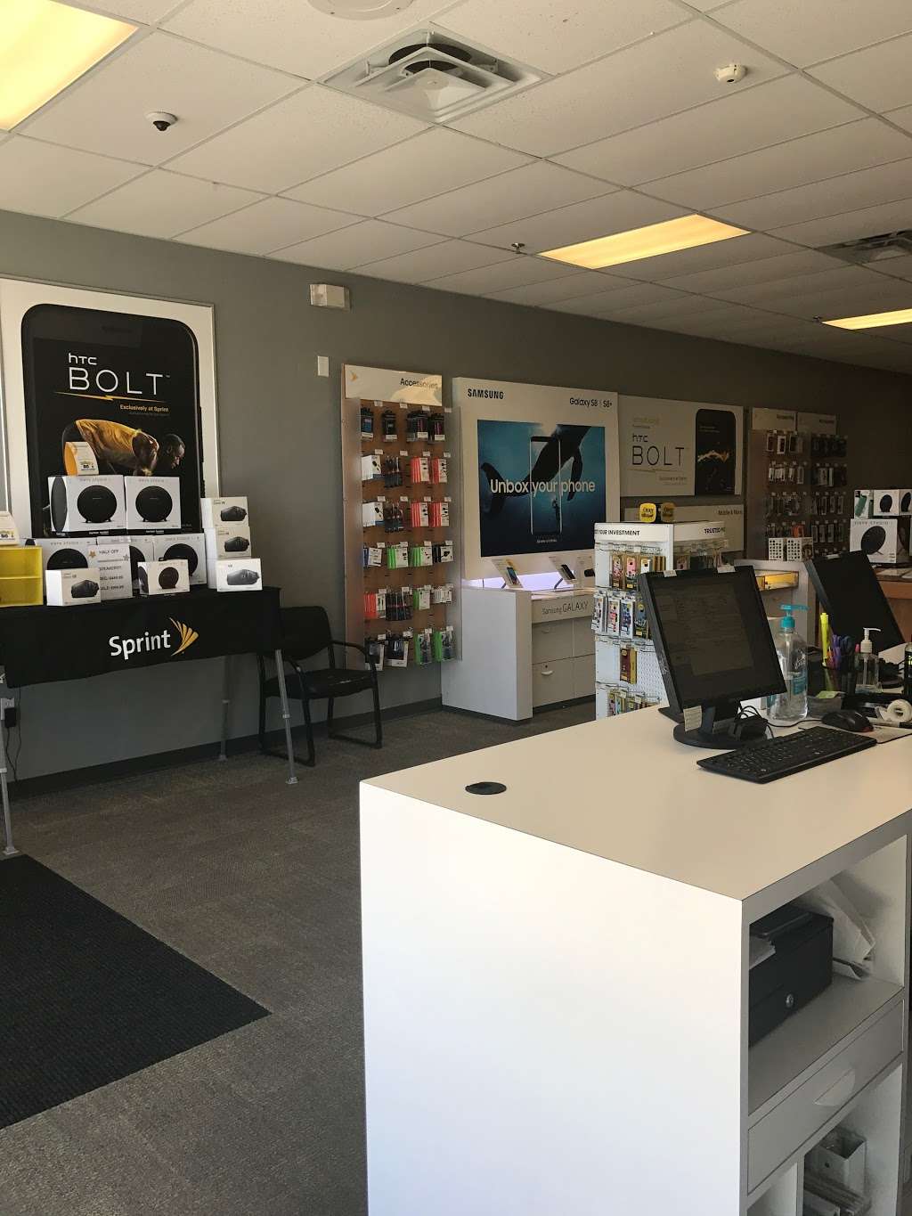 Sprint Store | 18985 US-441 ste 106 ste 106, Mt Dora, FL 32757, USA | Phone: (352) 735-5515