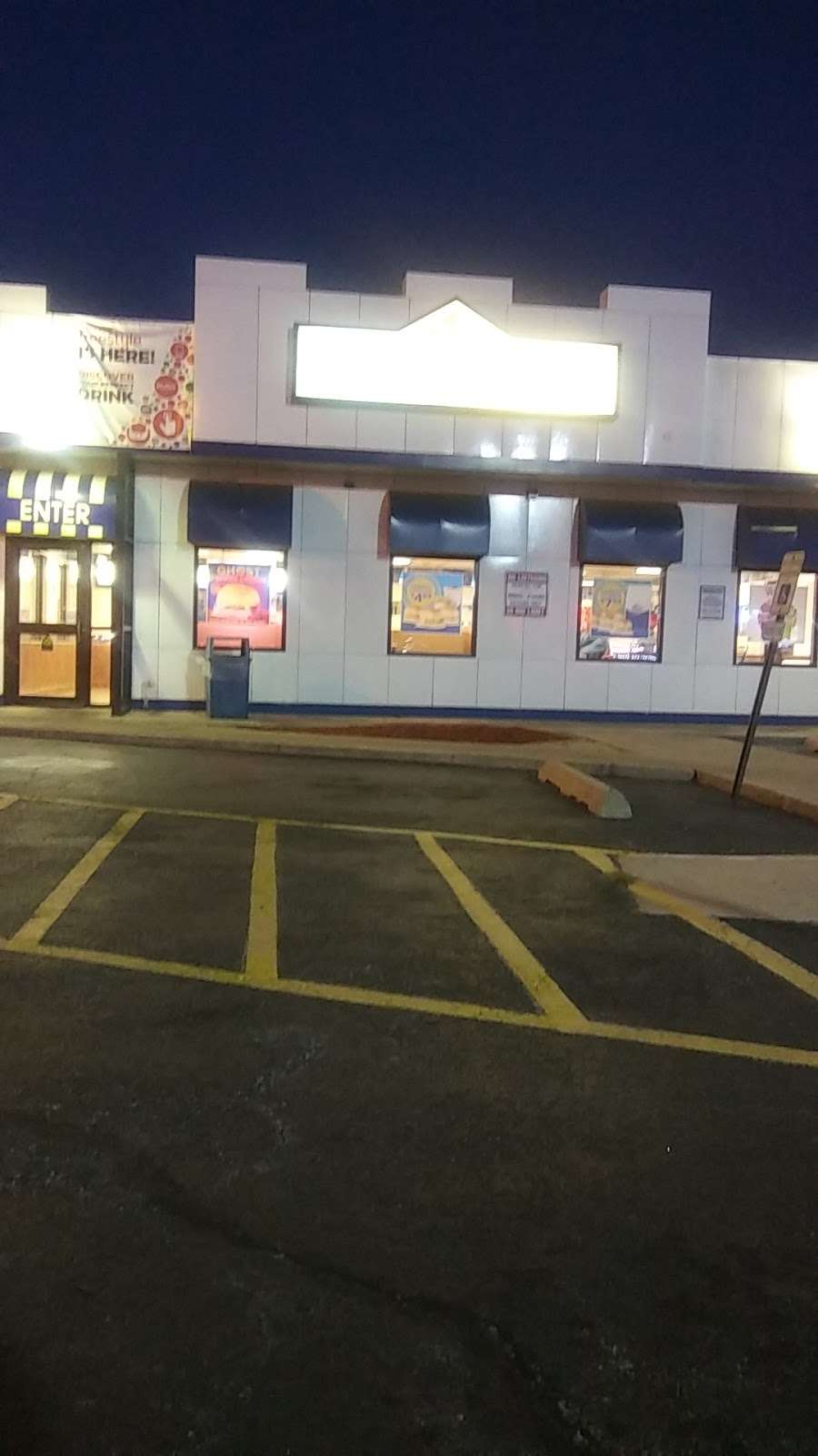 White Castle | 6901 S Western Ave, Chicago, IL 60636, USA | Phone: (773) 776-0622