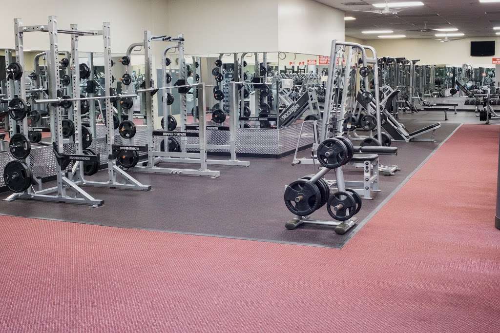 PRO FITNESS GYM | 2172 Lake Cook Rd, Algonquin, IL 60102, USA | Phone: (847) 458-2600