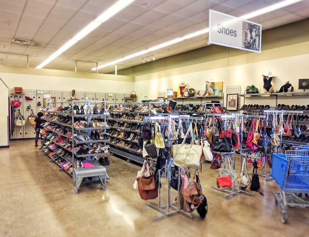 Goodwill Thrift Store & Donation Center | 2935 N Belt Line Rd, Irving, TX 75062, USA | Phone: (972) 255-7979