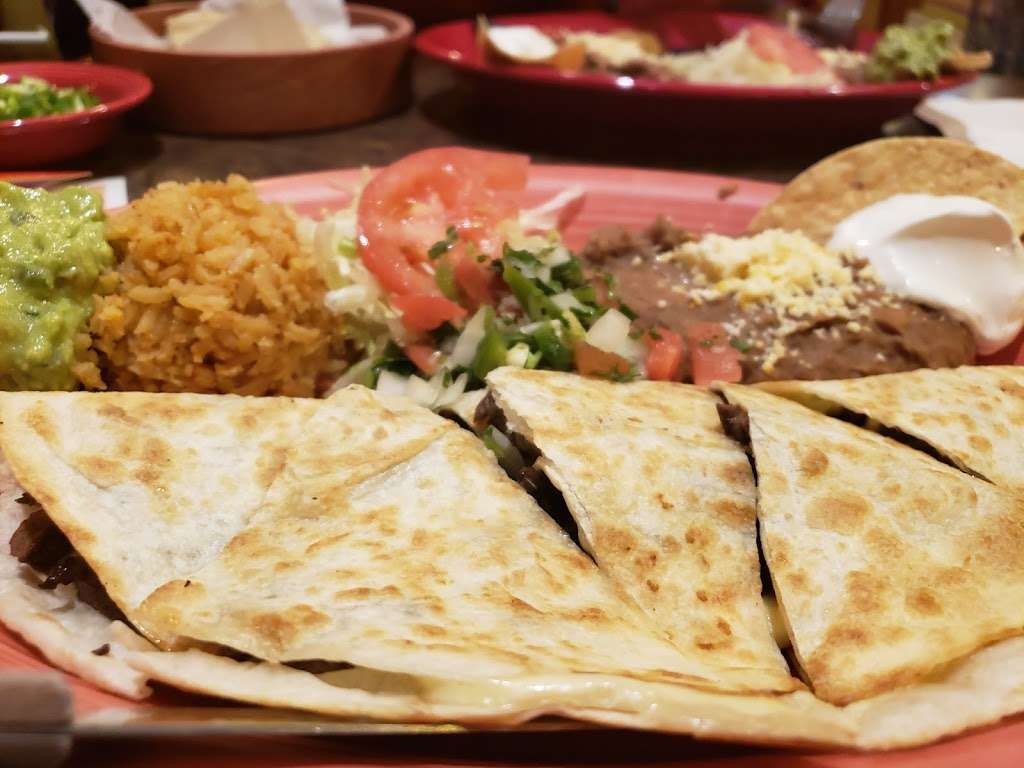 Pepes Mexican Restaurant | 8516 S Cicero Ave, Burbank, IL 60459, USA | Phone: (708) 424-8222