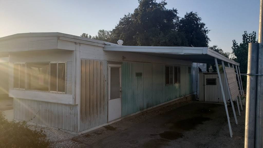 Knollwood Mobile Home Estates | 12941 2nd St, Yucaipa, CA 92399, USA | Phone: (909) 797-1272