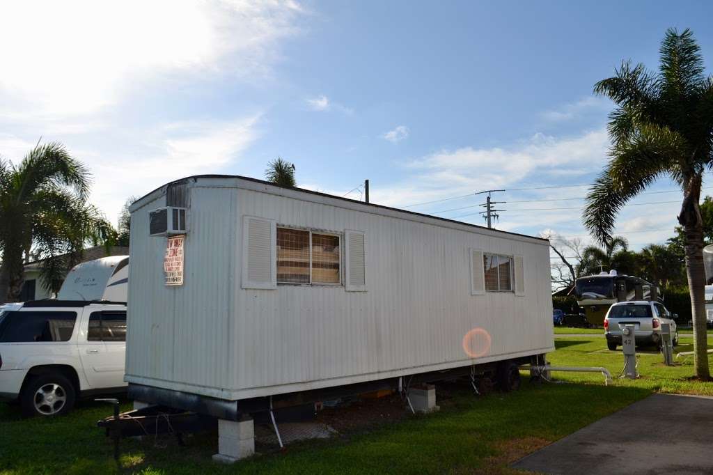 Pahokee Beach RV Resort | 297 W Main St, Pahokee, FL 33476, USA | Phone: (561) 951-4663