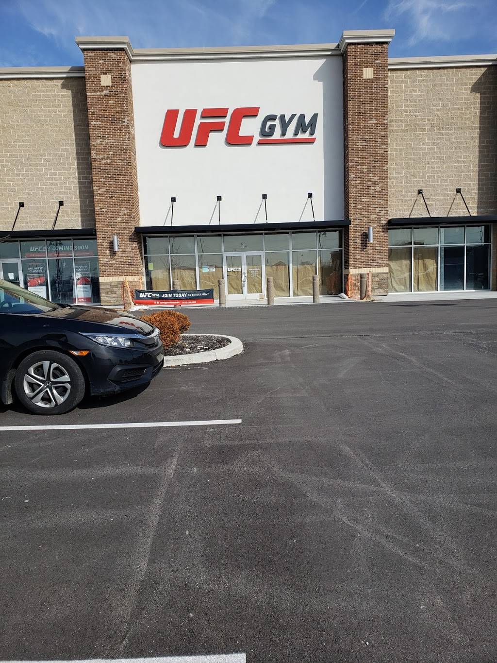 UFC GYM Whitestown | 6298 Mills Dr Suite 500, Whitestown, IN 46075, USA | Phone: (317) 824-9600