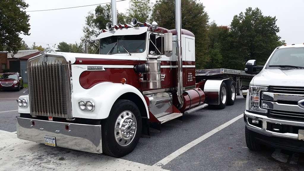 Berks Truck and Trailer | 318 W Main St, Birdsboro, PA 19508, USA | Phone: (610) 582-0080