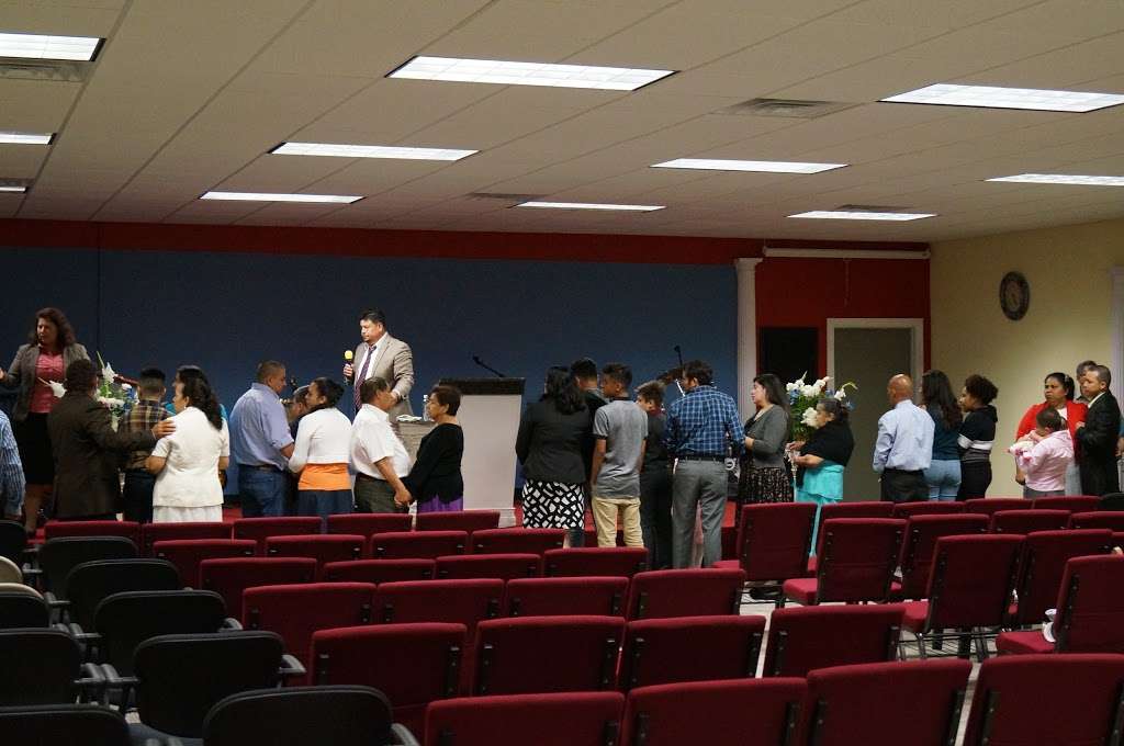 Iglesia Columna De Fuego Texas | 15206 Tomasa St, Sugar Land, TX 77498, USA | Phone: (832) 873-5135