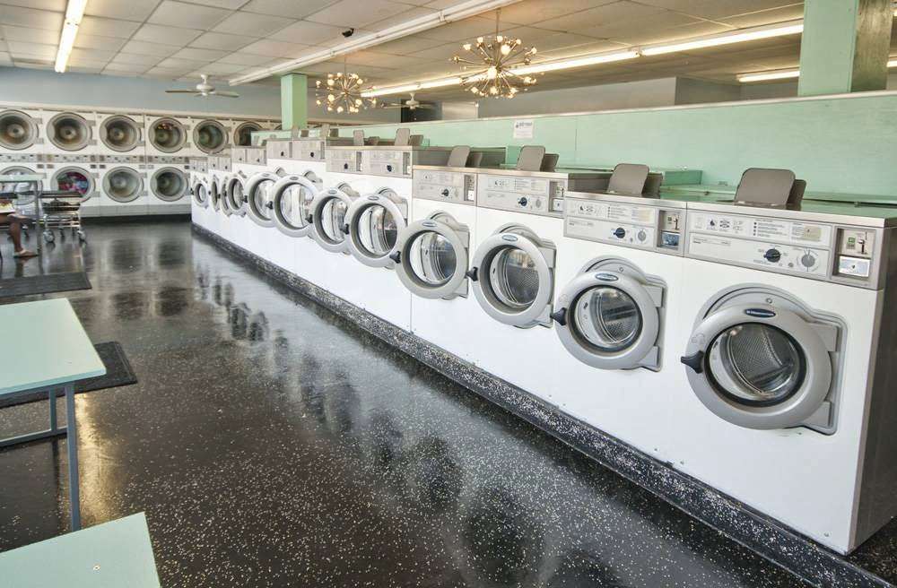 Bubble Room Laundromat - Mission | 5050 Lamar Ave, Mission, KS 66202, USA | Phone: (913) 236-9274