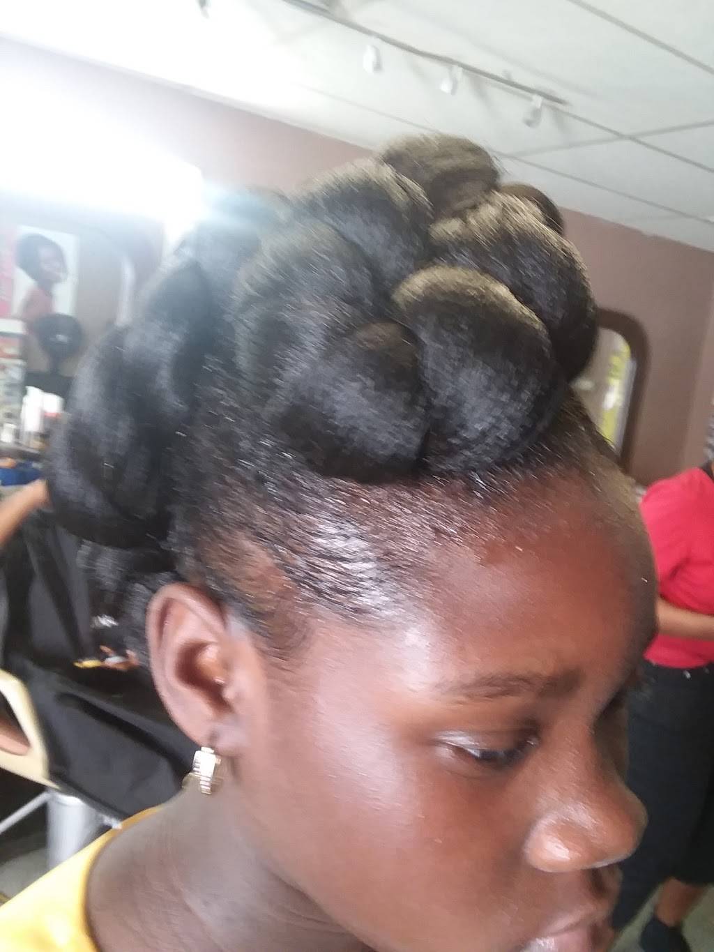 Divine Mercy African Hair Braiding | 6035 Fort Caroline Rd# 9, Jacksonville, FL 32277, USA | Phone: (904) 982-4489