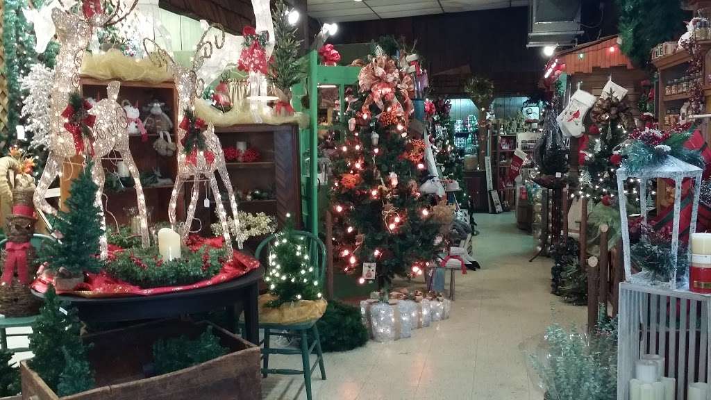 Costellos Christmas & Home | 2 Norwood Ave, Deepwater, NJ 08023, USA | Phone: (856) 299-2999