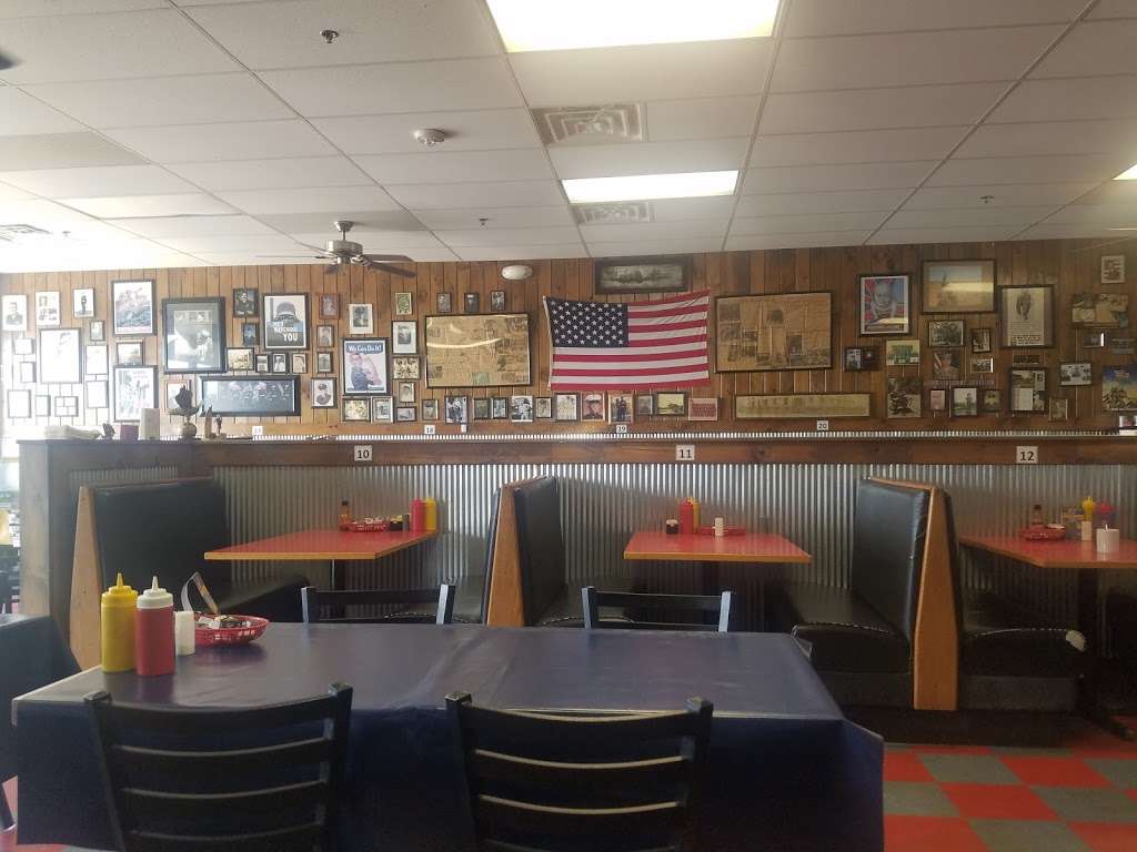 Lucilles Diner | 1286 W Amity St, Louisburg, KS 66053, USA | Phone: (913) 837-5330