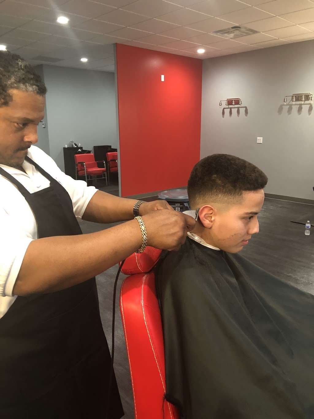 Lavish Cuts Barbershop | 7310 Broadway St Suite 100, Pearland, TX 77581, USA | Phone: (346) 252-7217