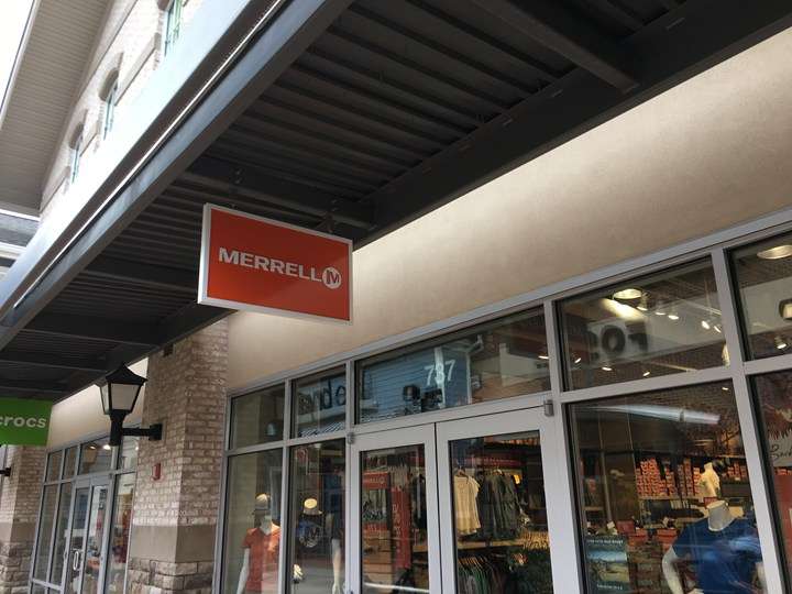 Merrell | 80 Premium Outlets Blvd #737, Merrimack, NH 03054, USA | Phone: (603) 429-0904