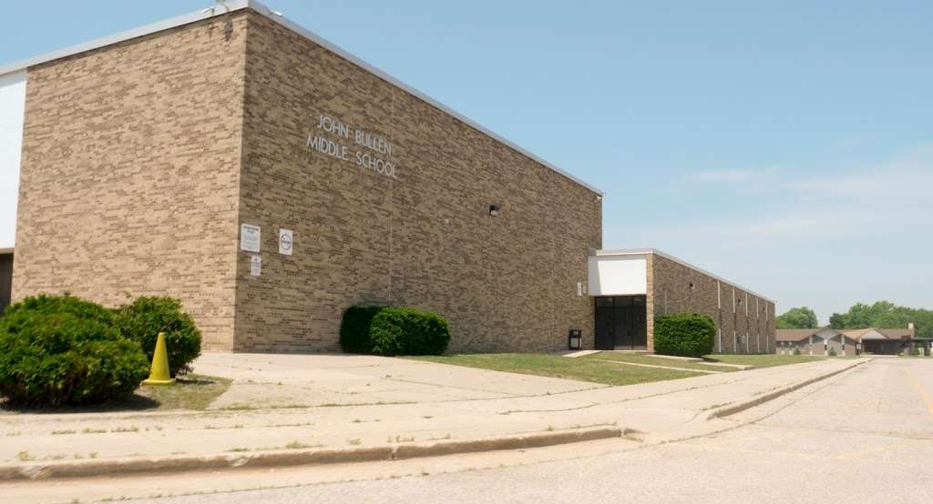 Bullen Middle School | 2804 39th Ave, Kenosha, WI 53144, USA | Phone: (262) 359-4460