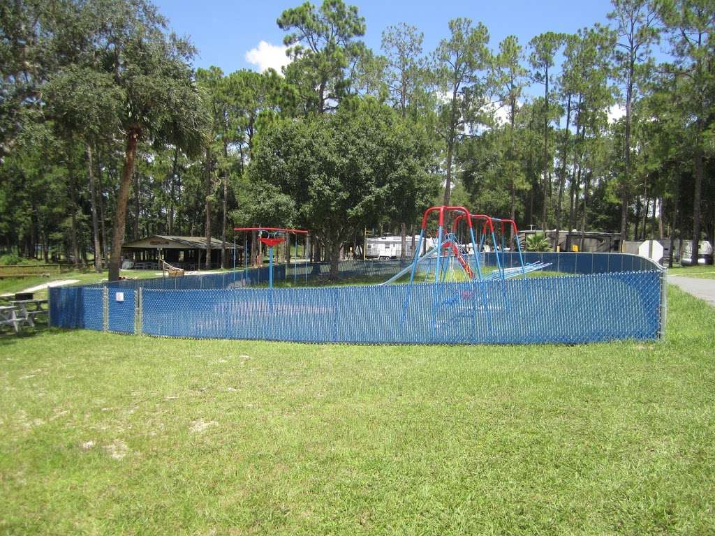 Lake Waldena Resort | 13582 FL-40, Silver Springs, FL 34488, USA | Phone: (352) 625-2851