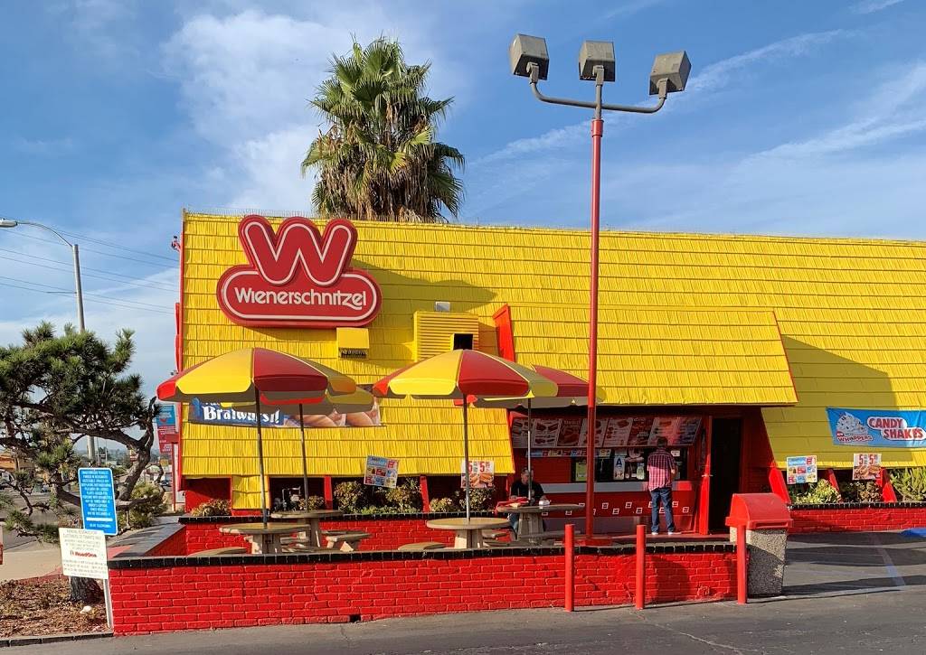 Wienerschnitzel | 1825 Highland Ave, National City, CA 91950, USA | Phone: (619) 477-7290