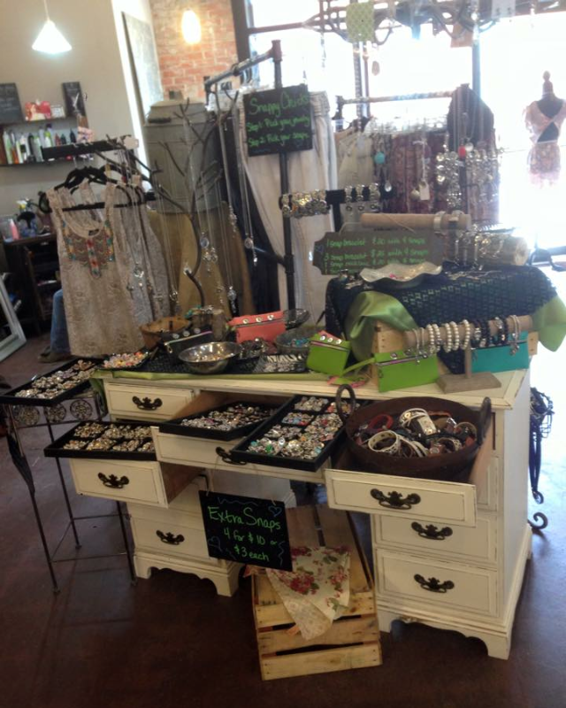 My Southern Roots Boutique | 200 W Wall St b, Harrisonville, MO 64701, USA | Phone: (816) 884-3044