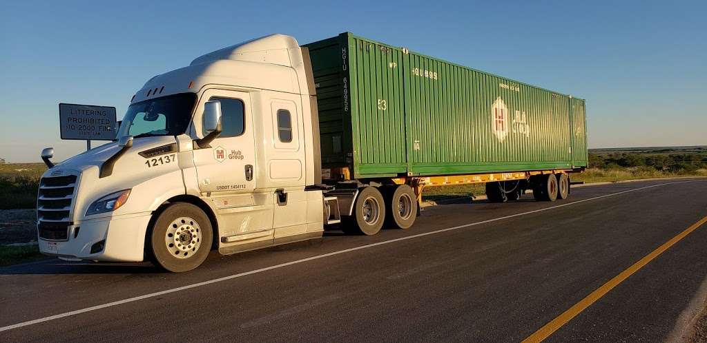 Hub Group Trucking | 8575 S Central Expy, Dallas, TX 75241, USA | Phone: (214) 371-8801