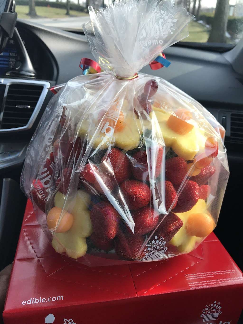 Edible Arrangements | 681 Franklin Ave, Franklin Square, NY 11010, USA | Phone: (516) 599-2787