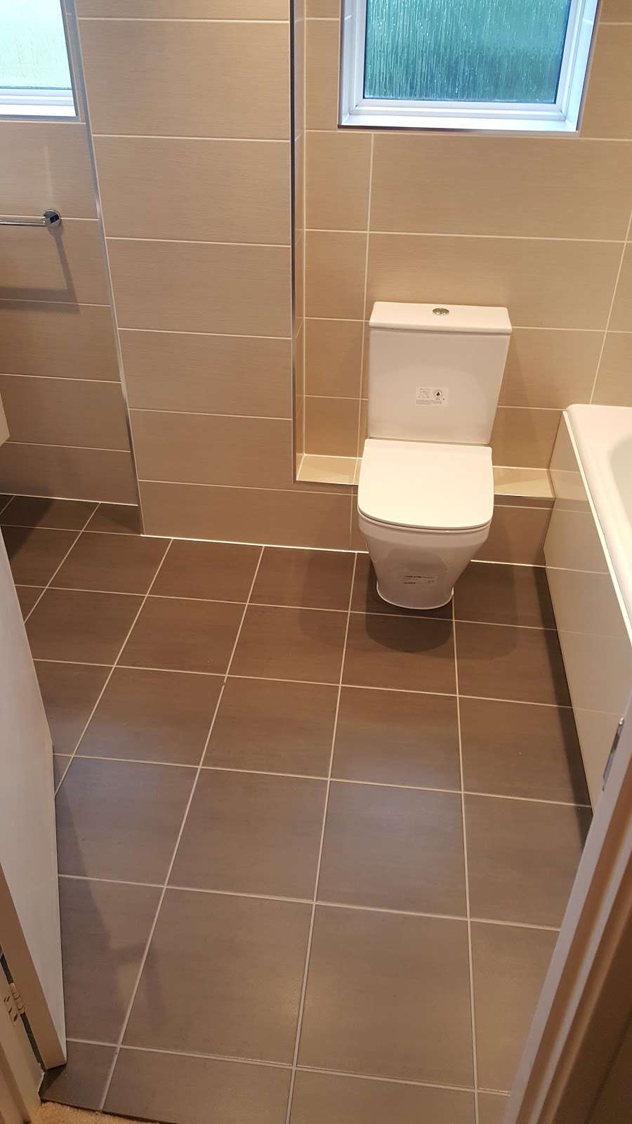 SDS Bathroom Design & Installation | 183 Woodlands Rd, Ditton, Aylesford ME20 6HA, UK | Phone: 07590 058379