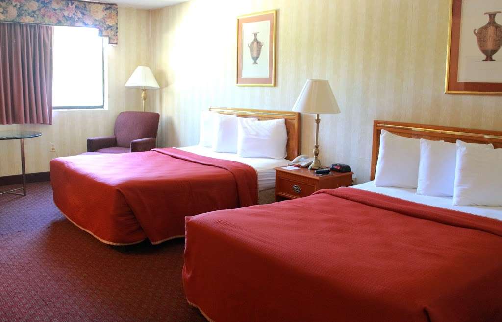 Oh St Joseph Resort Hotel | 8029 E Black Horse Pike, Pleasantville, NJ 08232, USA | Phone: (609) 641-3546