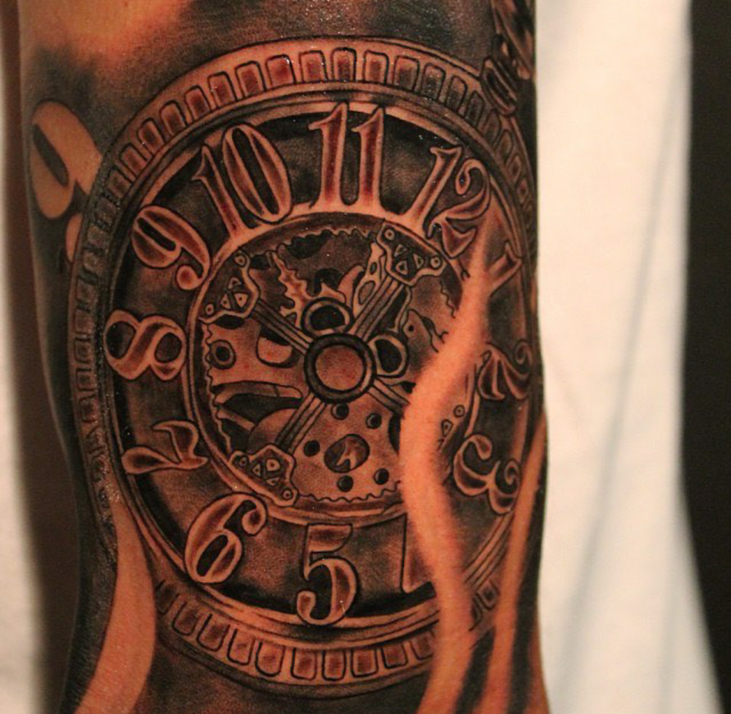 Cali Life Tattoo | 2428 Newport Blvd, Costa Mesa, CA 92627, USA | Phone: (949) 548-4233