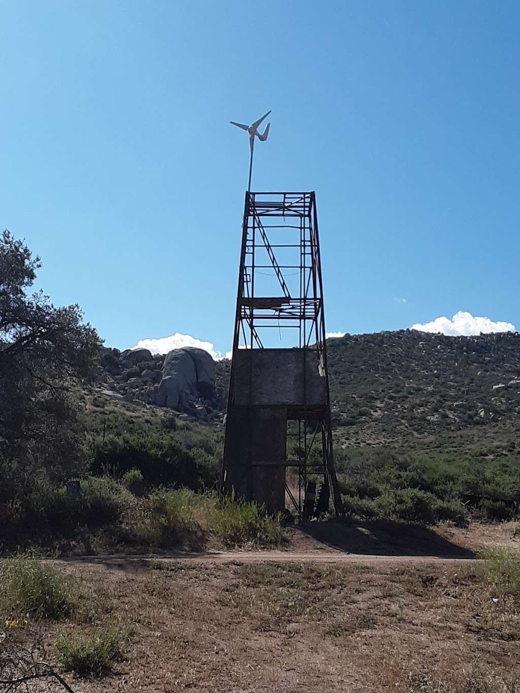 Oak Springs Ranch Sign | 7928-7784, Bowen Ranch Rd, Apple Valley, CA 92308, USA | Phone: (760) 953-9299