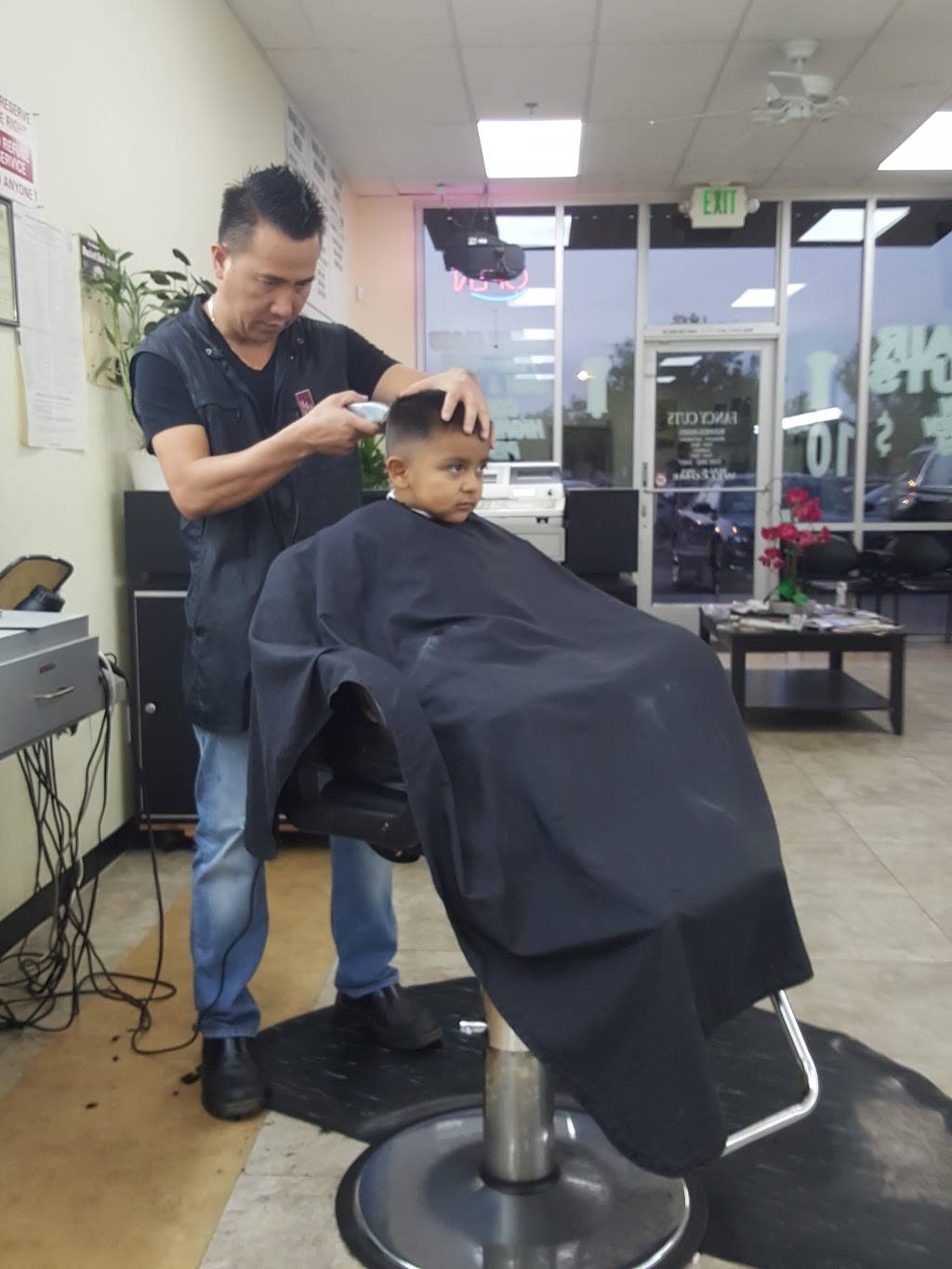 Fancy Cuts | 386 W Ashlan Ave Suite G, Clovis, CA 93612, USA | Phone: (559) 292-3607