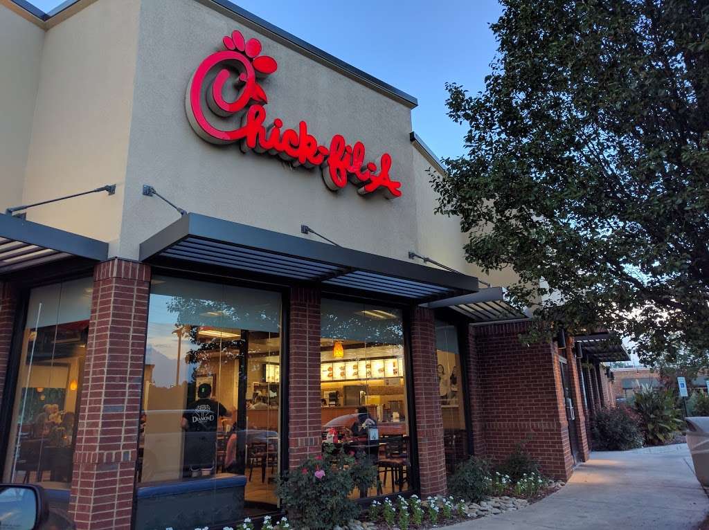 Chick-fil-A | 902 E Innes St, Salisbury, NC 28144, USA | Phone: (704) 797-9300