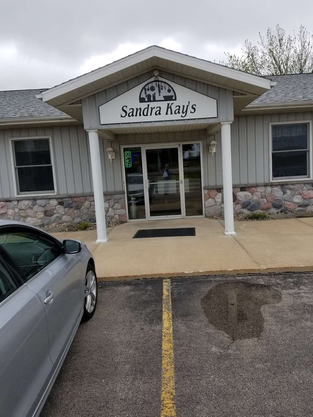 Sandra Kays | 120 W John Beers Rd, Stevensville, MI 49127, USA | Phone: (269) 429-5254