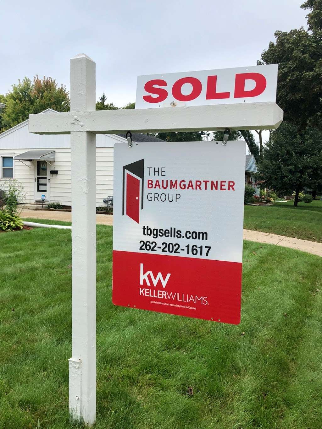 The Baumgartner Group - Keller Williams Realty | 2665 S Moorland Rd Suite 104, New Berlin, WI 53151, USA | Phone: (262) 202-1617