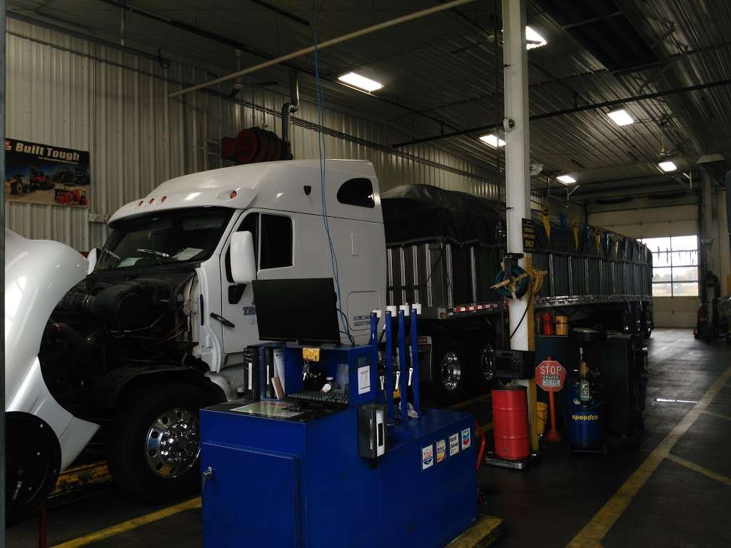 Speedco Truck Lube and Tires | 4804 White House N Dr, Whiteland, IN 46184, USA | Phone: (317) 535-0208