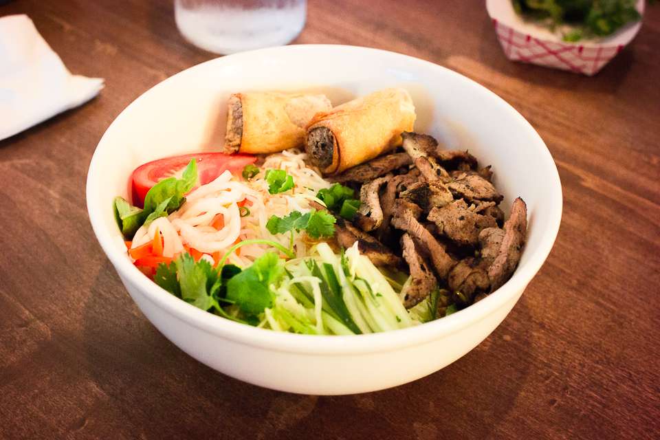 Viet-Nomz | 7581 University Blvd, Winter Park, FL 32792, USA | Phone: (407) 636-6069