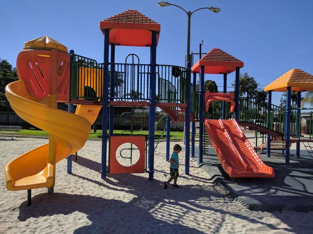 Cascade Park | 14100 Cascade St, Westminster, CA 92683, USA | Phone: (714) 898-3311