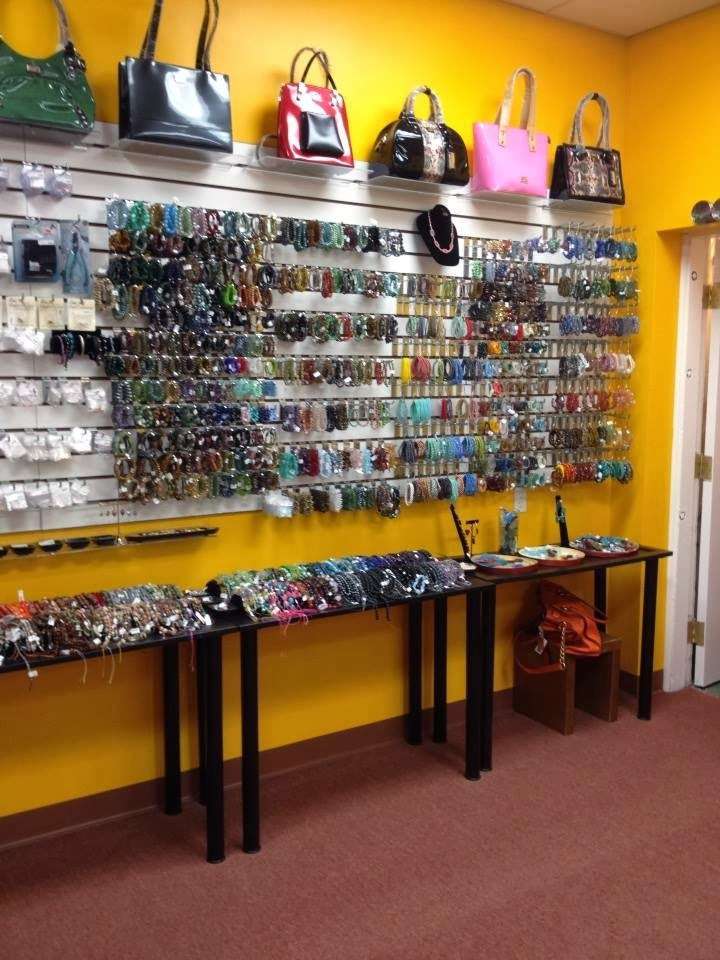 Chevere, Beads and Boutique | 336 N Main St, Uxbridge, MA 01569, USA | Phone: (508) 278-5566